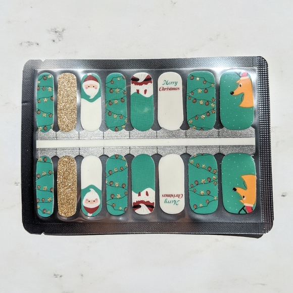 5 for $20 Nail Wraps- Santas Fairytale - Picture 1 of 7